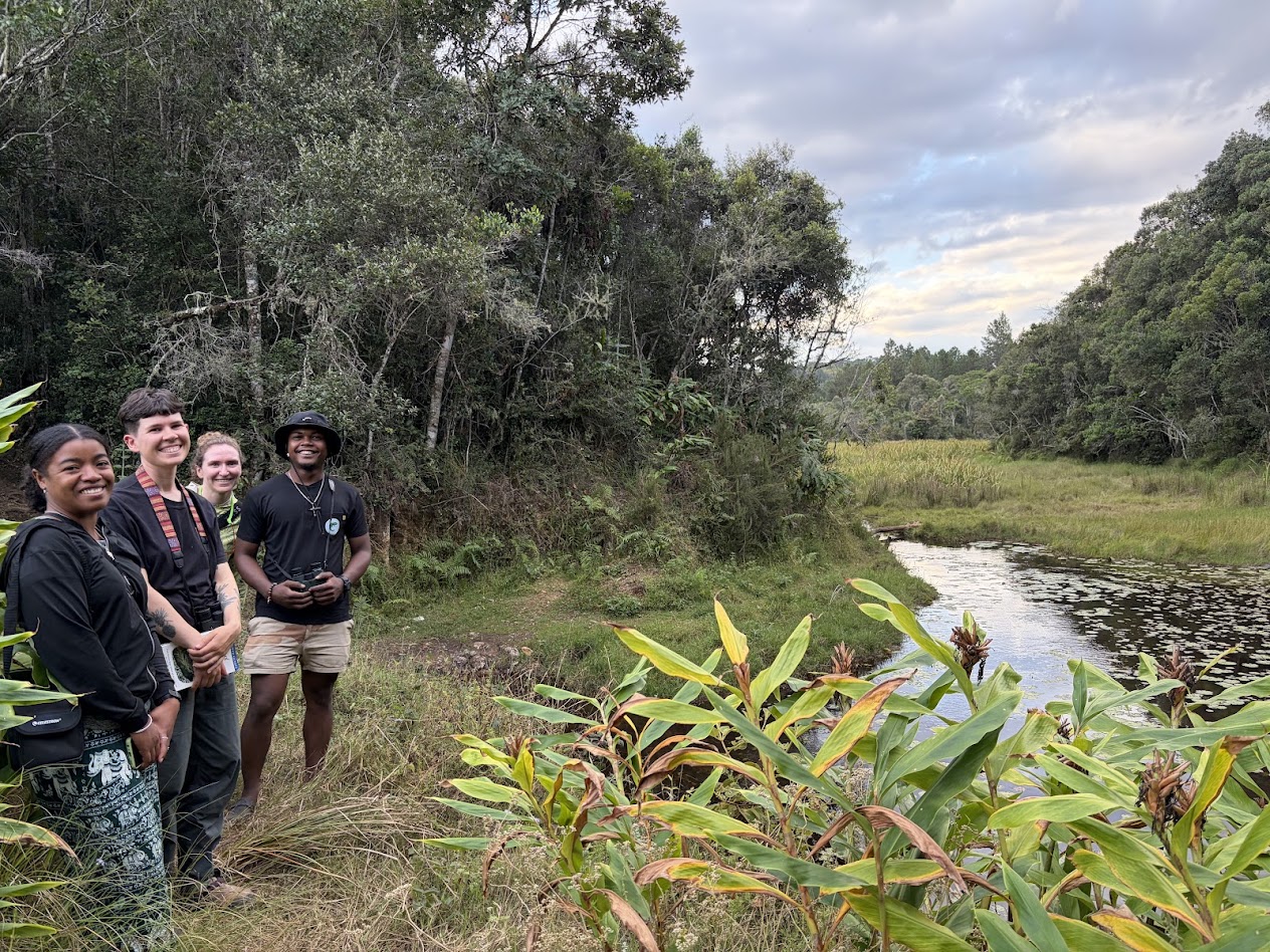 Tonos Lab graduate students return from a field season in La Mananara, Madagascar!